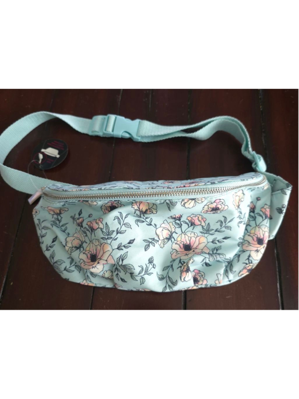 Women's NWT Light Blue Floral Crossbody Fanny Pack Bag Cottagecore Summer